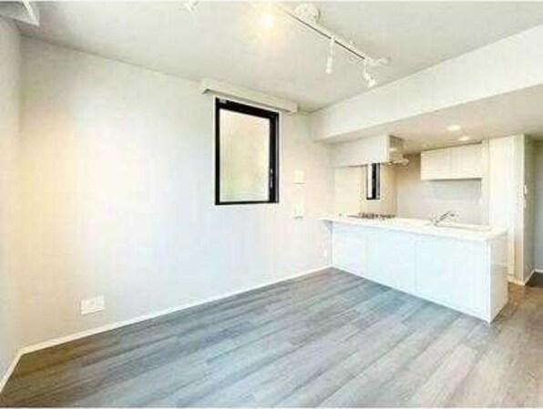 ラ・ペルラ下北沢の物件内観写真